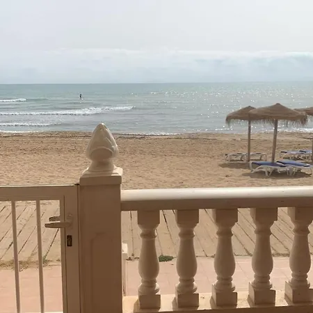 Frente Al Mar *